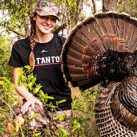 THADDEA_CO's tweet photo. If you ever thought the outdoors and the spirit of hunting was just for men then you haven't met Abby Casey. The wilderness as some would say is her "wheelhouse."
#abbycasey #KTP #Thaddea #Tanto #courageousandbrave #ratedred #youarethaddea https://t.co/UhxV1gAkD8