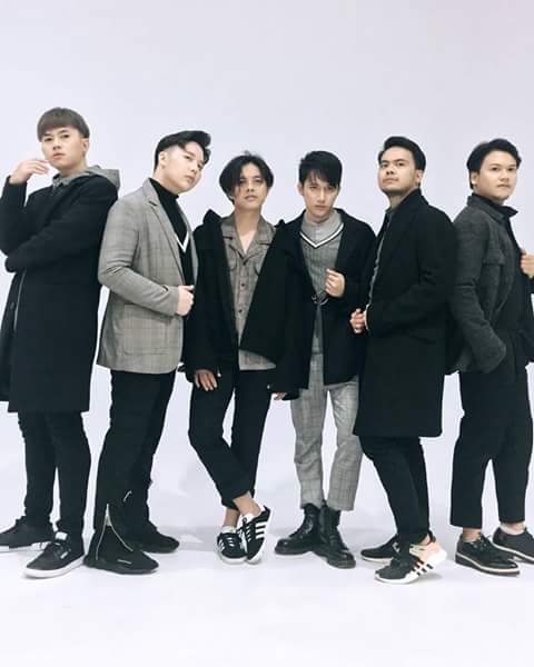 Terimakasih sudah bertahan selama 8 tahun ini buat kita para SmashBlast  😭💖😭💖😭💖
#AM8ZINGJOURNEY