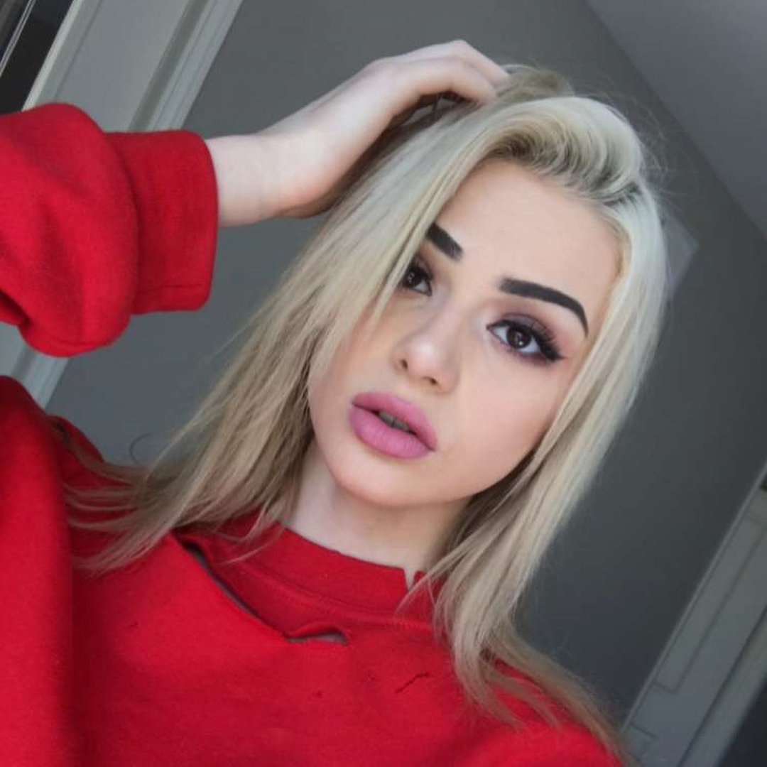 Kelsey ❤ 
“ I met you in California
You told me you loved him in Georgia
Your heart's in the ground, frozen over
My heart's in the sky, supernova”
Nathan's girl always ❤ 
Taken, 8.31.17
Apart of @RPHolywoodArts