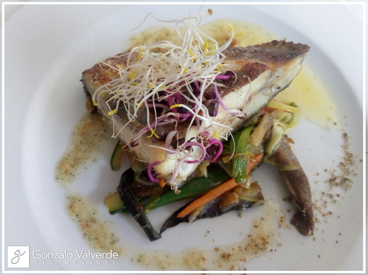 GV_Merida's tweet photo. Rodaballo con verduritas y cítricos... #GonzaloValverde #DejateSeducir #Merida #Catering #Eventos #GuiaRepsol2018 #SolesRepsol2018 #MeridaEnamora #Gastronomia https://t.co/5h8AJ3Ofxq