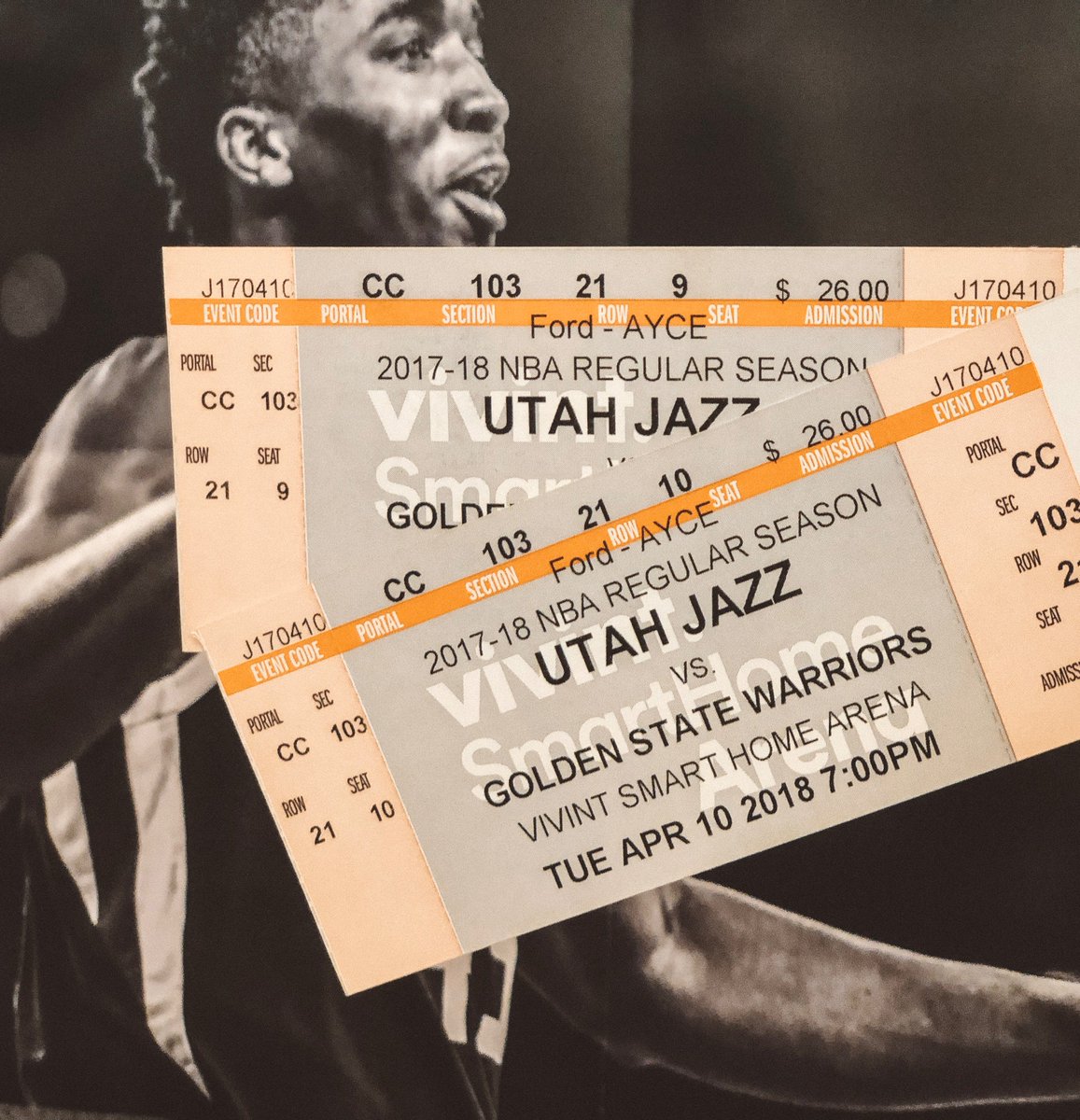 utahjazz's tweet photo. Win a pair of 🎟🎟 to tomorrow night’s game against the Golden State Warriors &amp; two all-you-can-eat passes to the Ford Fan Zone‼️

All you have to do is:
- Retweet this post
- Enter through the link below: 
https://t.co/O7uw57h7Oh

We will notify the winner tomorrow at 4pm. https://t.co/vviT7TFXCs