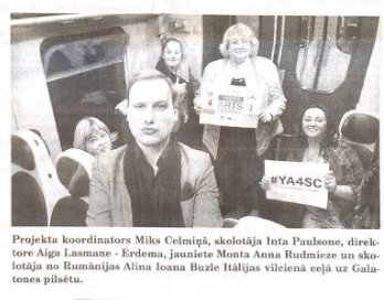 miks_eu's tweet photo. visi cilvēki kā cilvēki tikai man tās lūpas tūtiņās,bet nu kāpēc tik nopietni!Esam jauni&baudām dzīvi!Spēks ir mūs jauniešos Latvijas laukos! #DobeleEuropeanVillage #Dobeles jaunieši Itālijā! No vietējām Zemgales ziņām,nopietnā laikrakstā nopietnas ziņas
#YA4SC #MakeRoomEurope https://t.co/oIBwTWc295
