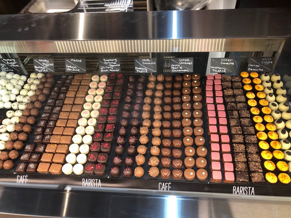 Here’s a sneaky peek at some of the divine chocolates <a href="/sarundschocs/">Sarunds</a> have on offer. They’ll be at #NisaExpo tomorrow &amp; Wednesday at stand 66 as well as in the Stoneleigh store and there might also be a bit of a treat for guests at the gala dinner too!