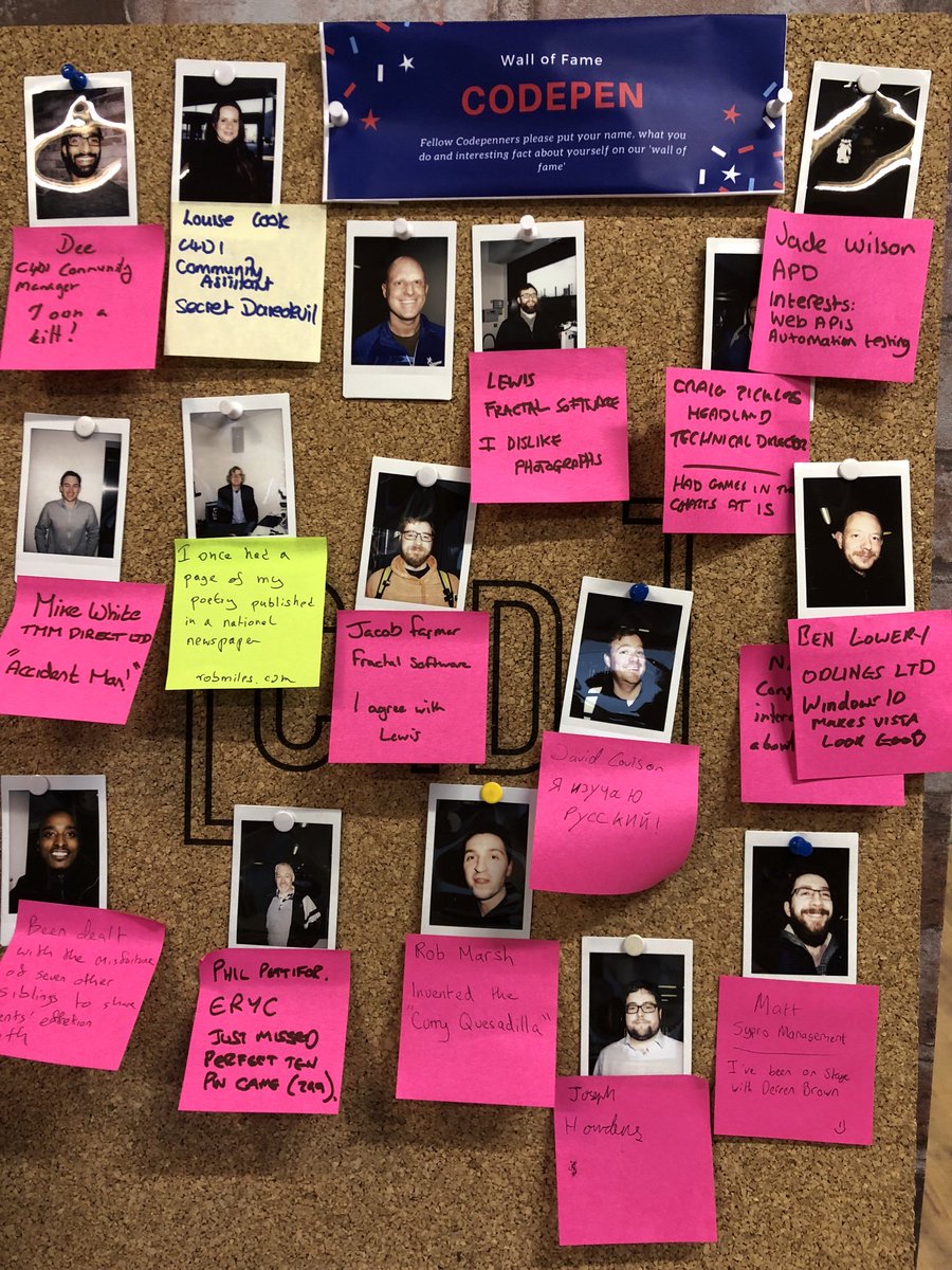 markbucknell's tweet image. Two of my favourite things… swag and post it notes @codepen Hull
#codepenhull #devswag @C4Dihull