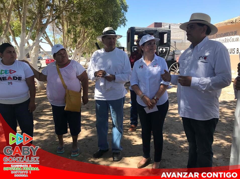 GabyGonzalezN23's tweet photo. Visite el valle de San Luis, estuve en el poblado Luis B. Sánchez, donde siempre es un gusto escuchar las propuestas de la gente.
#LuisBSanchez
#ConLaGaby
#LaMeraMera https://t.co/7s7NO61XJk