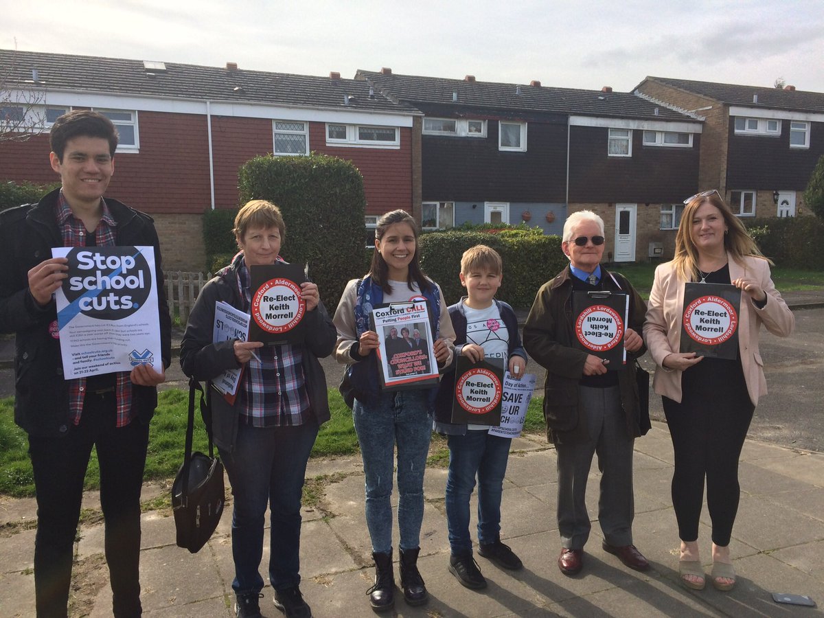 SouthernSP's tweet photo. #Southampton #TUSC candidates out with the #RespiteRefugees to re-elect anti-Cuts Councillor Keith Morrell #ReOpenKentishRoad #StopSchoolCuts https://t.co/aII2T6Ezfb