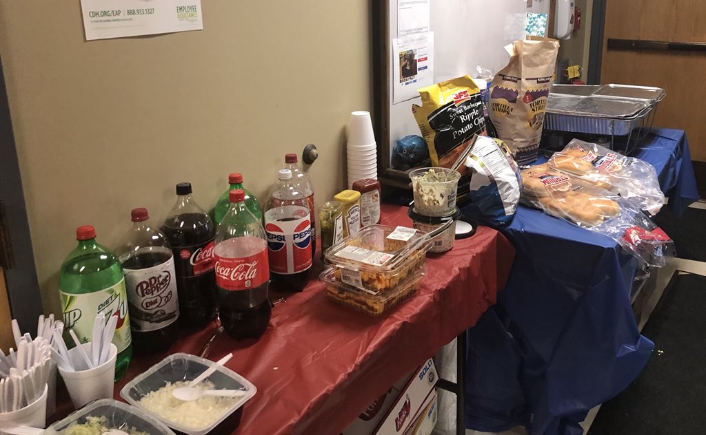 DUCOMM911's tweet photo. DU-COMM enjoying NPSTW2018 cooking burgers and hotdogs, all day for all shifts. #ThankYou911 #50yearsof911 https://t.co/GI4mLmALZ9