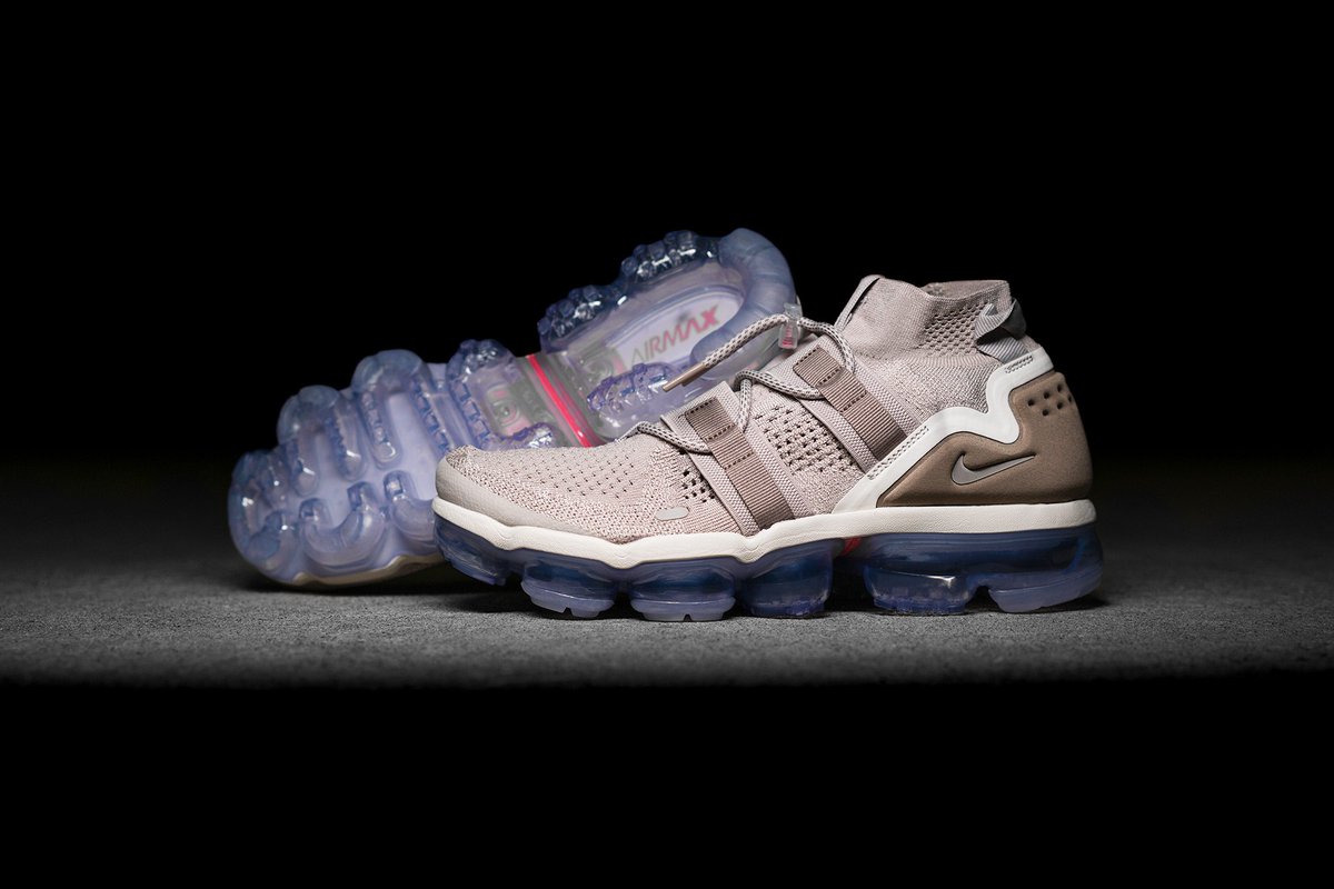 vapormax utility moon