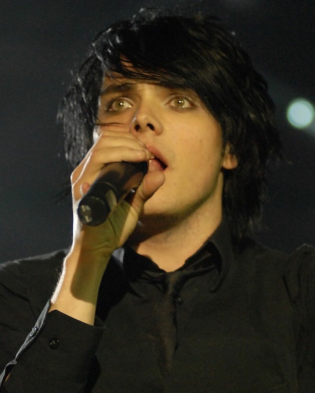 Gerard Way (happy bday ) 