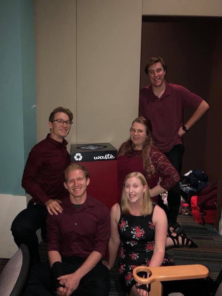 HeartBurns_'s tweet photo. Once trash, always trash #familyphoto https://t.co/NnWXwrRWO9
