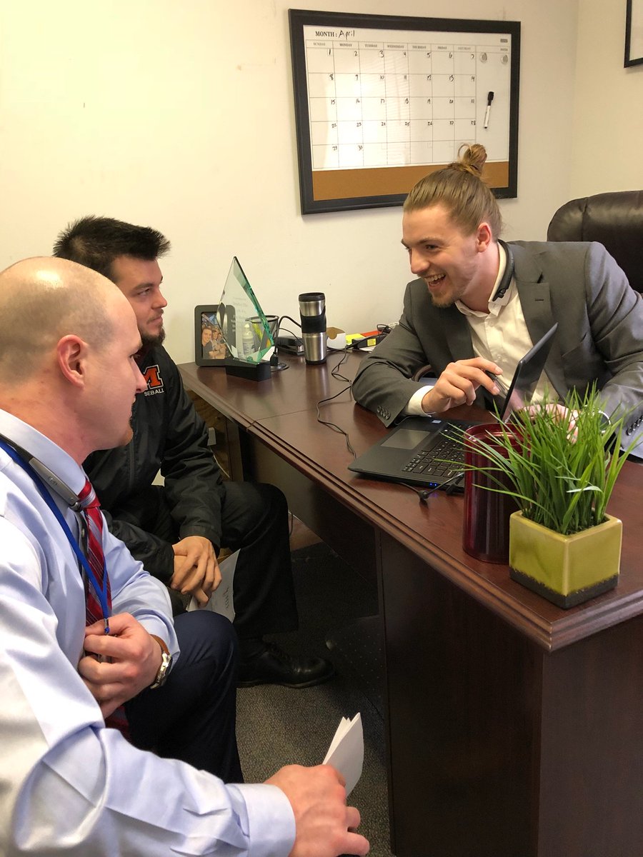 FiteMarketing's tweet photo. "People rarely succeed unless they have have fun in what they are doing" - Dale Carnegie

#workfam #hustle #fitemarketing #10x #akron #ohio #believetoavhieve 
#success https://t.co/uxQRLxTm5l
