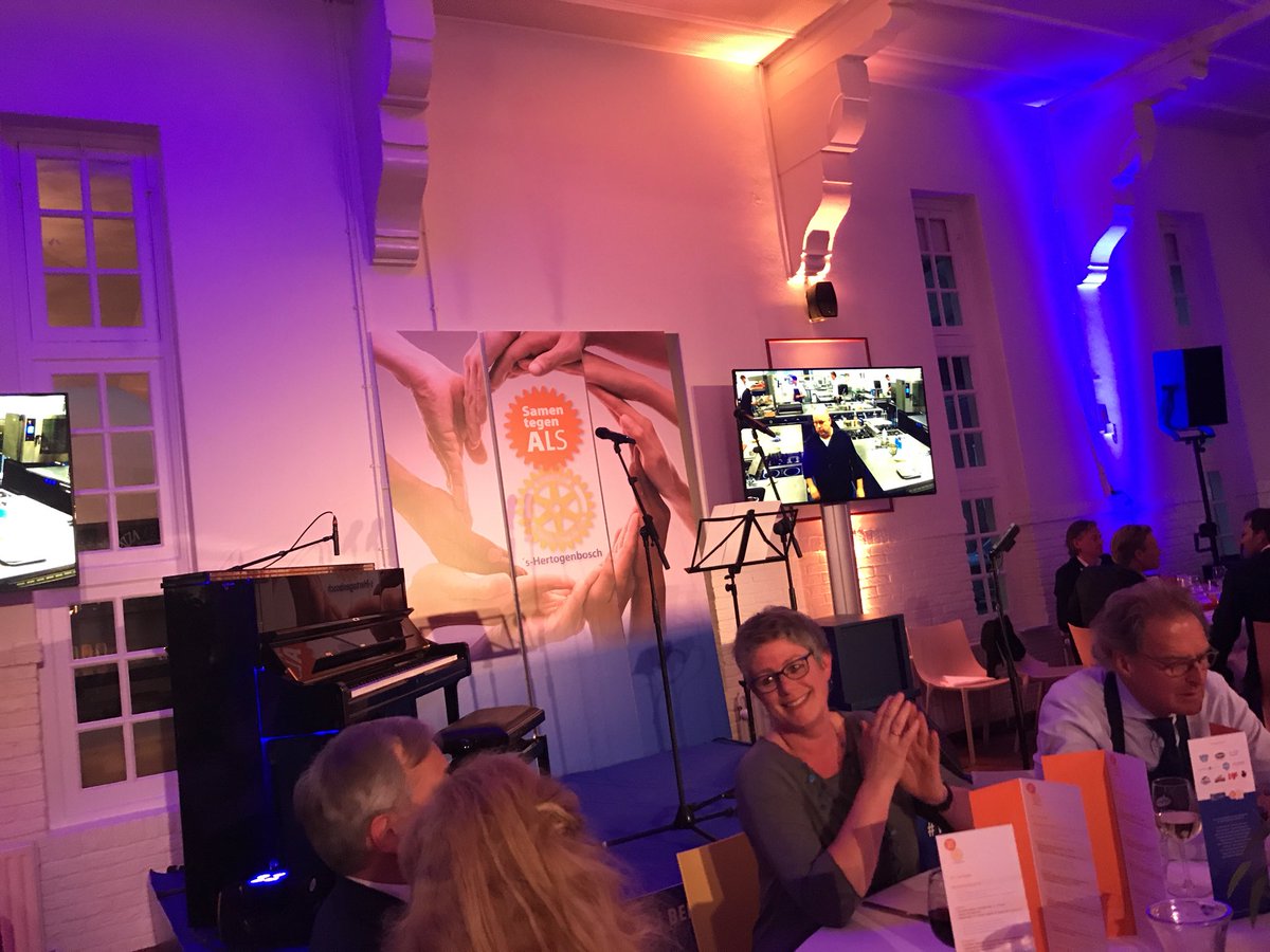 Schitterende avond tegen ALS! Goed  werk van onze Rotary leden bij Koning Willem I #tegenALS <a href="/RotaryDB/">Rotary 's-Hertogenbosch</a> onze truffels zijn een van de kavels voor de veiling