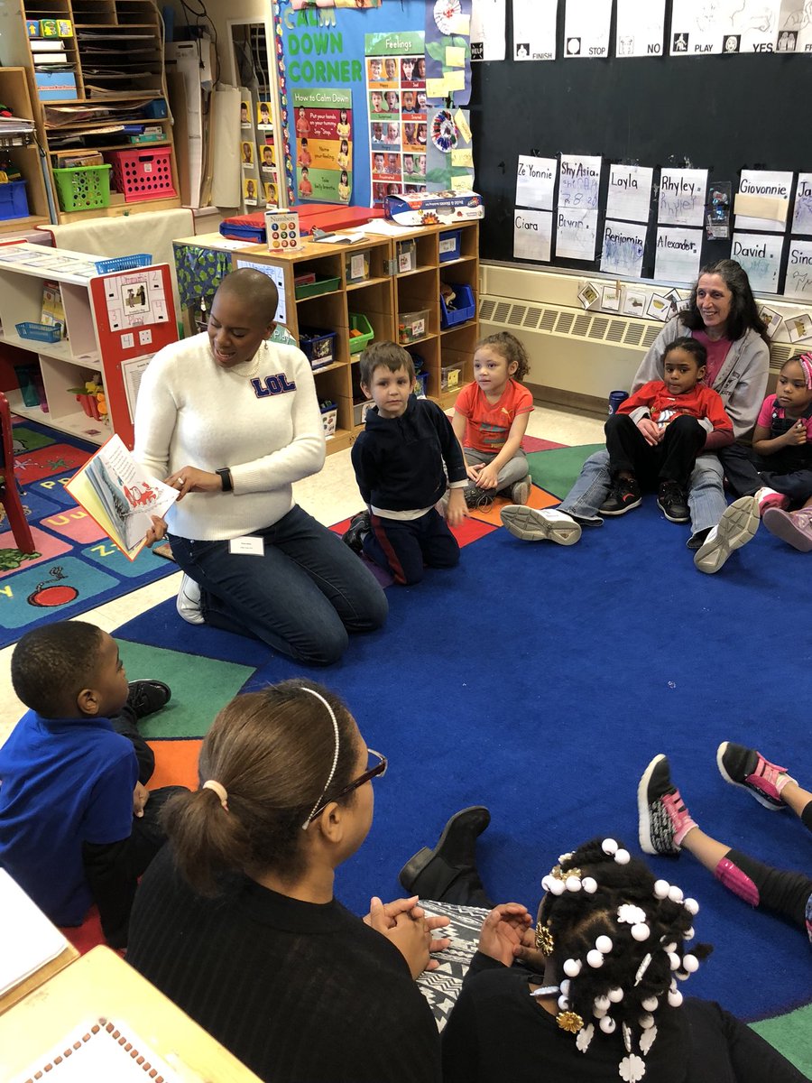 OnondagaCC's tweet photo. Snow couldn’t keep us away forever! We’re finally celebrating #ReadAcrossAmericaDay with @McKinleyEle students. https://t.co/4vuPjKqqAY