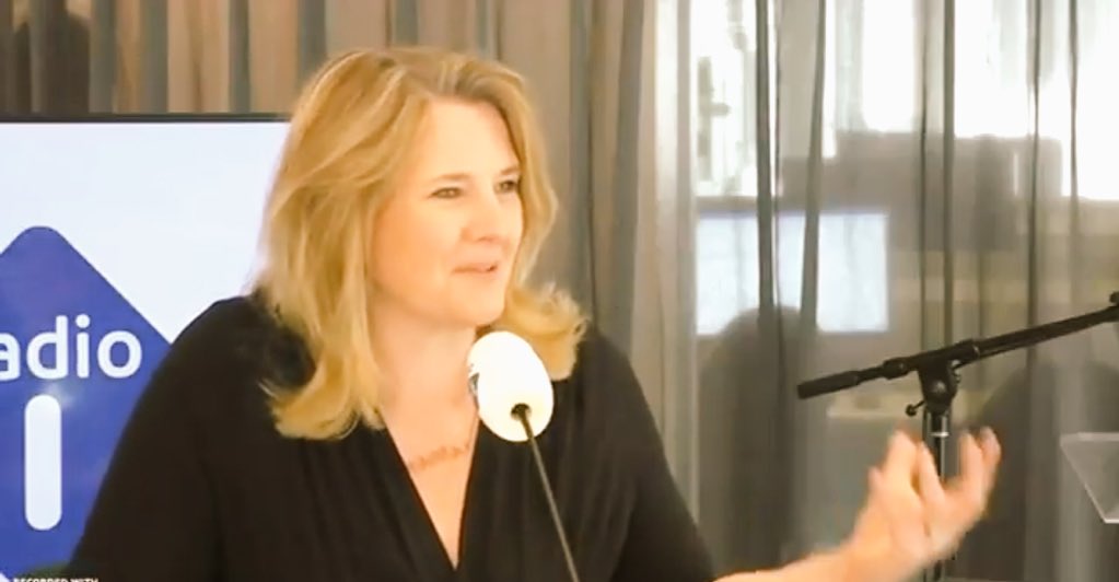 liekelamb's tweet image. praten over  Elon Musk @EenVandaag #DoYouTrustThisComputer