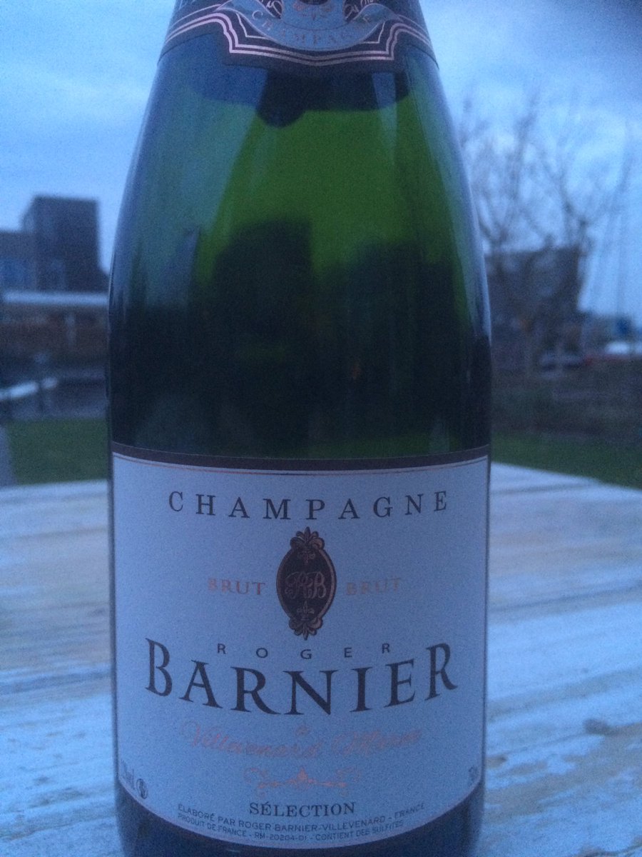 Vanavond in het glas Champagne Roger Barnier brut <a href="/wijnwebshop/">Pieter van Zwol</a>