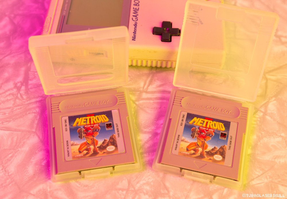 turbolaserskull's tweet photo. Seeing double - Happy Metroid Monday. #NotReallyAThing #RETROGAMING #Nintendo #GameBoy #funwithgels https://t.co/LWW9dmoMyC