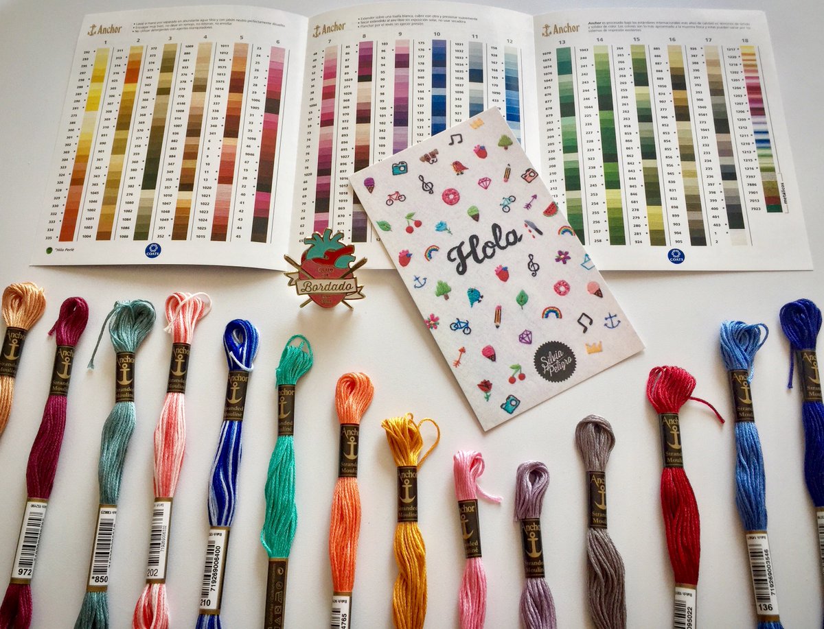 LaBuentiemperia's tweet photo. ¡Me gané hilos en la reunión del #ClubdeBordado! Están muy chulos y nunnnnca son suficientes, gracias @SPeligro. 🤩〰️✂️ #MakeItCoats https://t.co/A8N2sdxj9G
