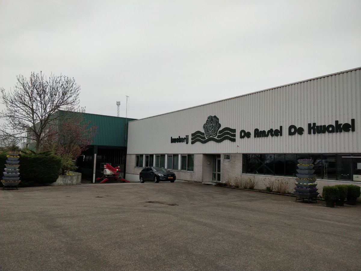 ColoCenter's tweet image. Vandaag weer op pad om een nieuw gebied te ontsluiten. Deze keer de #kwakel. De mast is vandaag opgebouwd. Aanstaande donderdag afronden, waarna we high-speed internet kunnen leveren in dit gebied. Ook interesse? Neem contact op fiberwave.nl voor meer info!