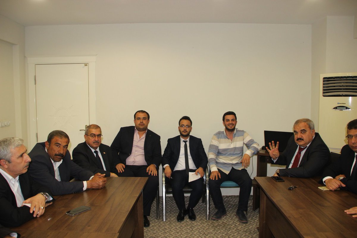 İl Yönetim Kurulu toplantımızı gerceklestirdik. Partimizde emeği geçen değerli dava arkadaslarimiza plaket taktiminde bulunduk.