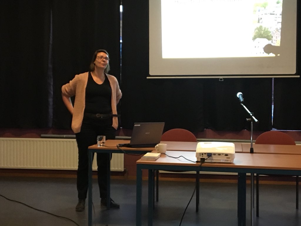 tjallingdeboer's tweet photo. Zo’n 25 bewonersvertegenwoordigers aanwezig bij de informatiebijnkomst van het #SOBOSchiedam in #Wijkcentrumoost Aanbod kwamen o.a het huurteam, woonoverlast en HOW het platform huurders van #Woonplus Dit in het kader van SOBO 2.0 #Schiedam https://t.co/Jz0VU58pv3