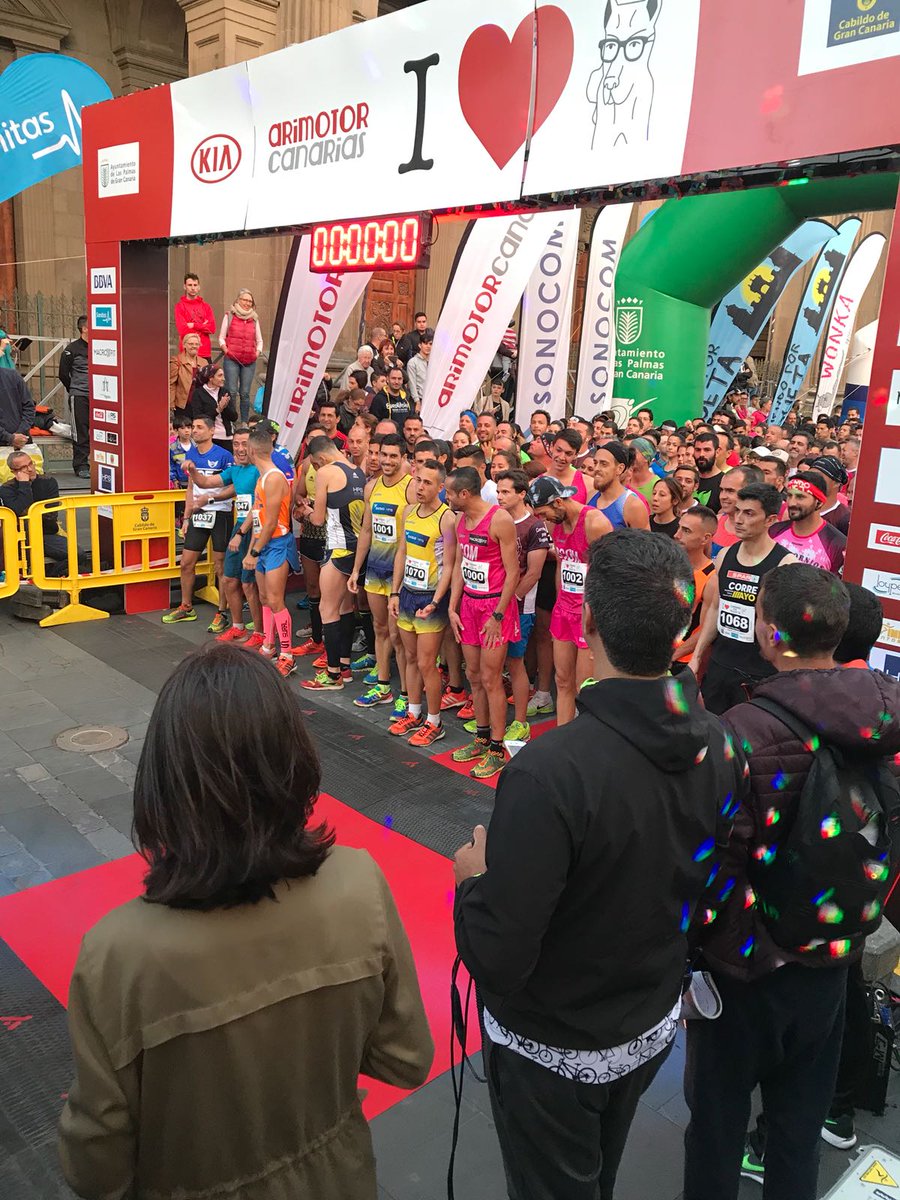 KiaArimotor's tweet photo. Te invitamos a pasarte por nuestro Facebook para que veas nuestro álbum de fotos de @CPVEGUETA 2018. ➡️https://t.co/Npyv9ZtKGr  #running #CorriendoporVegueta https://t.co/kvXXcsIHtF