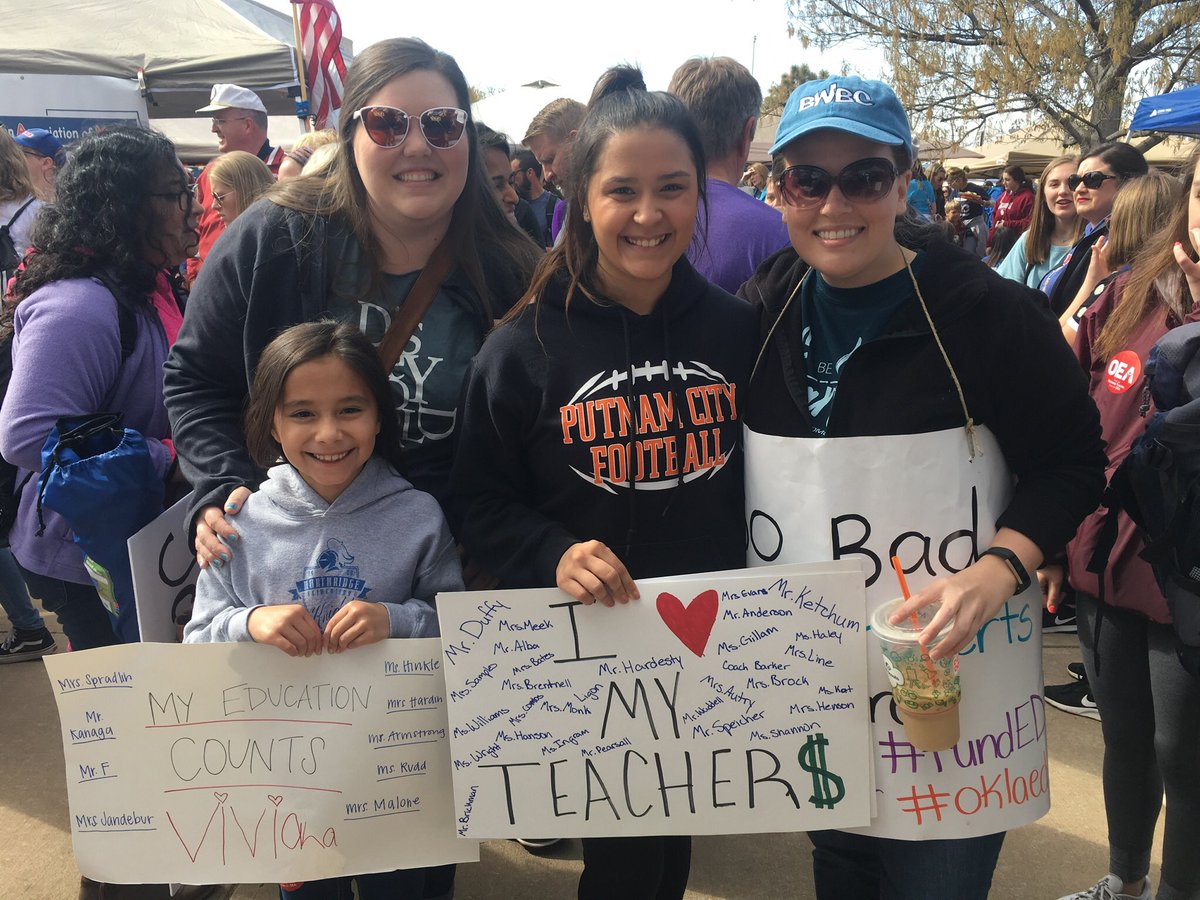 miss_wright88's tweet photo. Day 6 of the #oklaedwalkout. Today I saw a former teacher and a former student. Thankful for Ts like Mr.Allen who inspired me to pay it forward to Ss like this one! #FundEducation #payitforward #OKwalk4kids https://t.co/Gw5oU1m63S