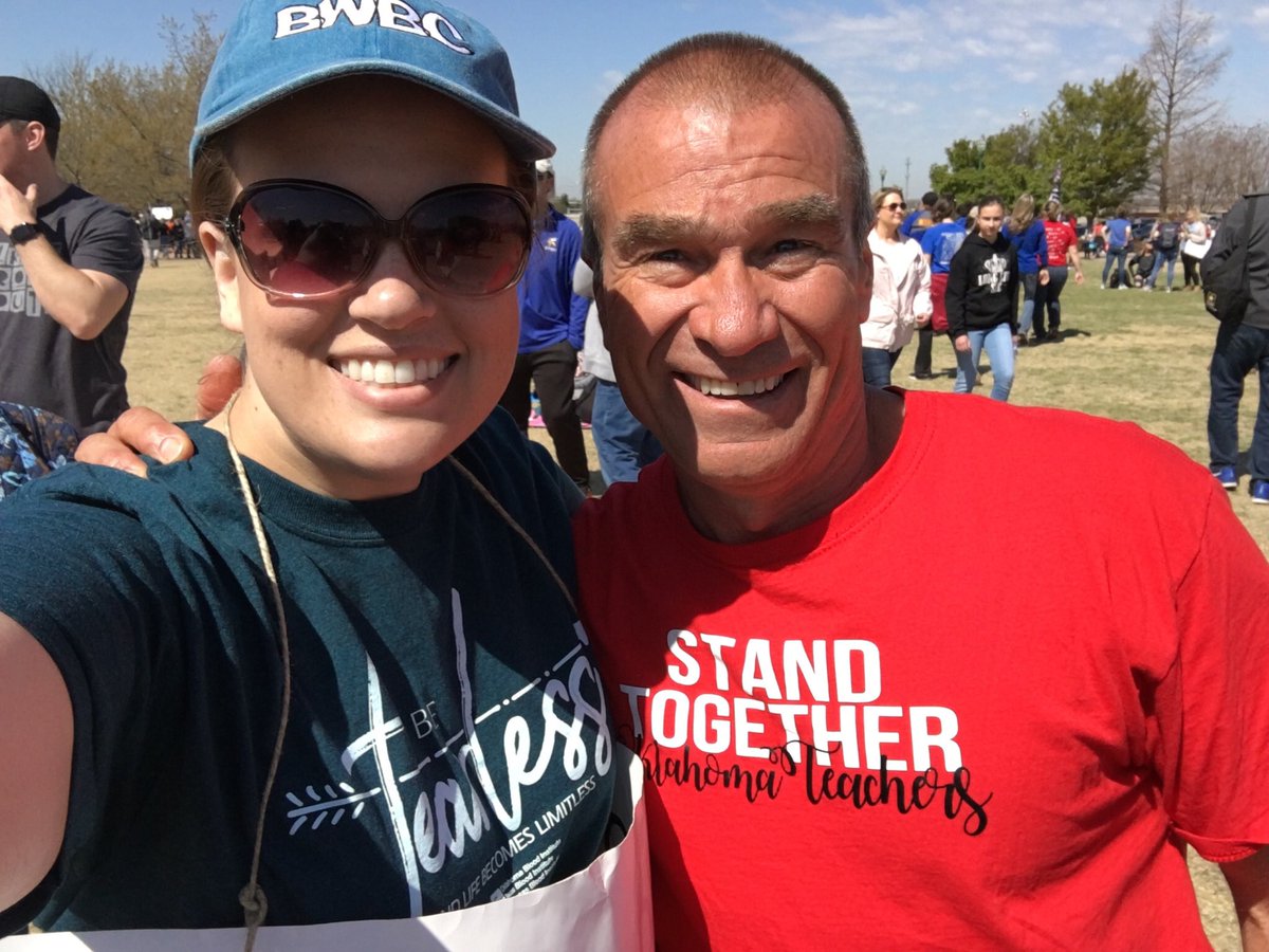 miss_wright88's tweet photo. Day 6 of the #oklaedwalkout. Today I saw a former teacher and a former student. Thankful for Ts like Mr.Allen who inspired me to pay it forward to Ss like this one! #FundEducation #payitforward #OKwalk4kids https://t.co/Gw5oU1m63S