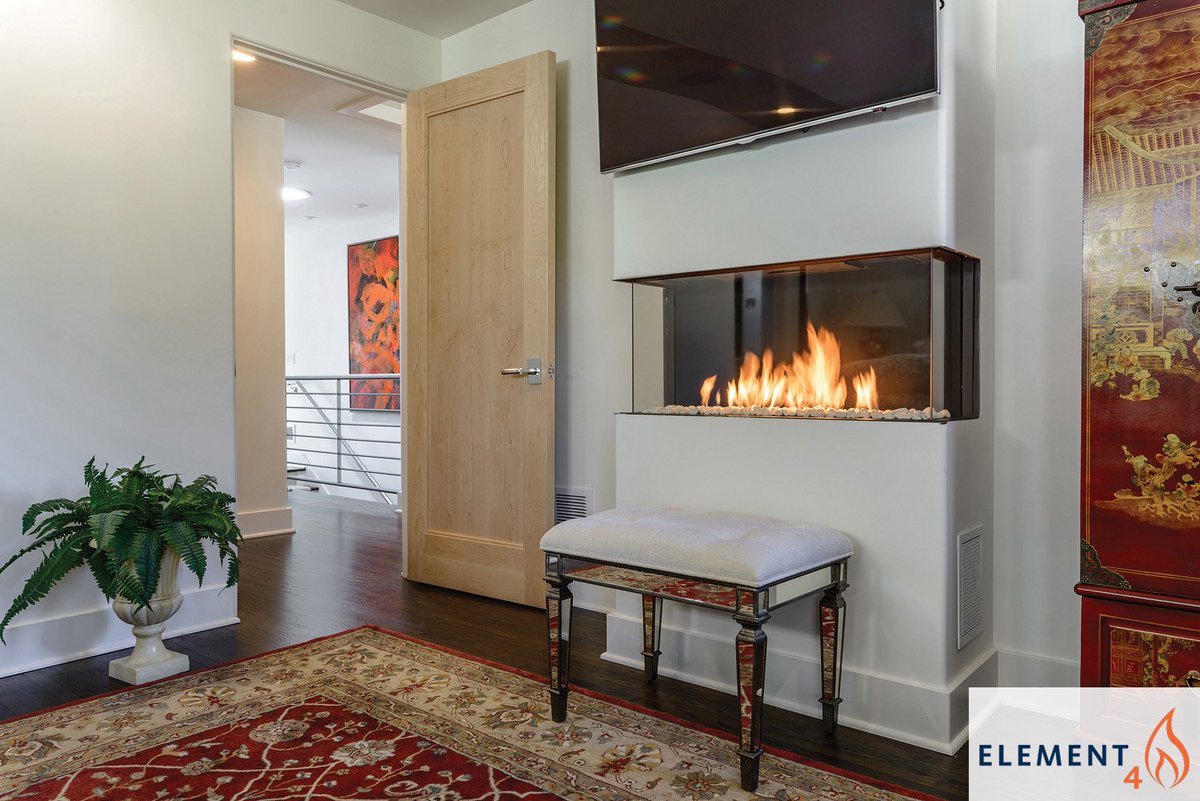 EuropeanHome1's tweet photo. The Trisore 95 is a small, bay-style fireplace. Beautiful flames and three-sided design keep your interest from all angles. Installation done by All Seasons Fireplace. Read more here: https://t.co/FID89CrnRX #moderndesign #naturalgasfireplace #propanefireplace #linearfireplace https://t.co/Ur05Bnx13L