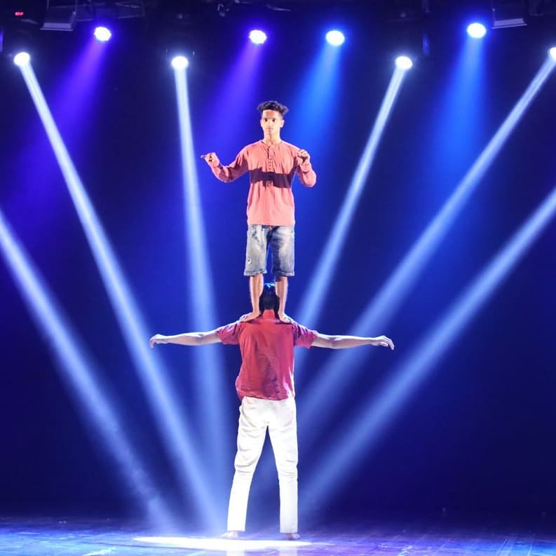 deepakkumar_K_'s tweet photo. Sometime, when we don't have the courage to change,everything changes around us to direct us to a new https://t.co/y4WbBBuJTt cannot stop yourself from growing evolution requires it.#ASTITAV #ContemoraryDanceProduction #Art #Artist #LiveInDance #SpreadLove https://t.co/l90VXEeSxP