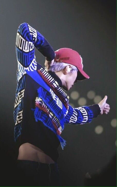 badboihun's tweet photo. I look at you
You look at me
We both know what this means
I succumb
Wrapped around
We both lost in the beat
Falling in the same trance, ooo
Trapped inside a fatal dance
Love... https://t.co/SOHLw5RBkC