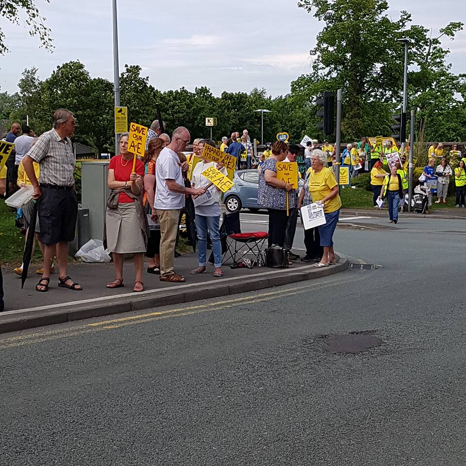 SaveChorleyA_E's tweet image. PLS RT Be brave and be fearless, and for God's sake, stand up for our NHS against cuts and privatisation. Fight for YOUR NHS That is what Chorley  campaigners have been doing for 2 YEARS on the 14th April. Campaigns are all across the UK. COME AND STAND BESIDE THEM