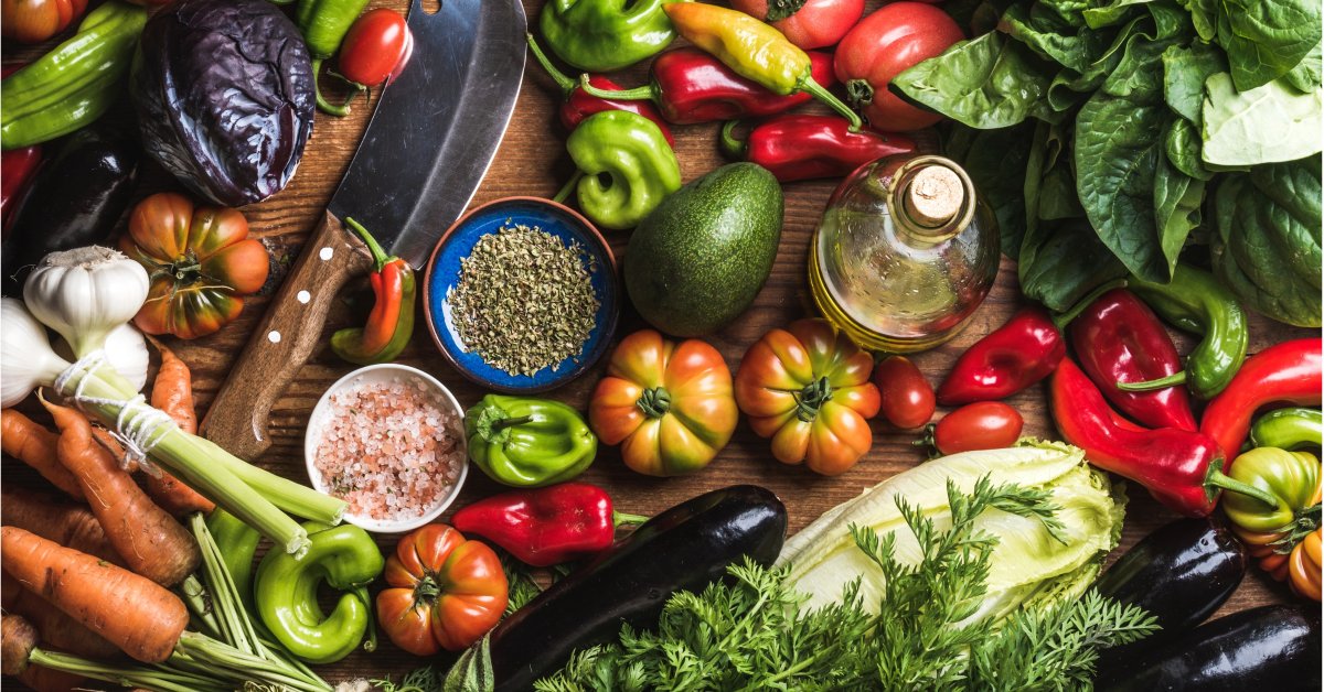 ColoursFineDine's tweet photo. 🍆🥒 Explore ingredients and develop your cookery skills, with our brand new 'All Things Spring - Vegetarian Cookery Course' 🥕🌽
You'll learn how to make a selection of diverse and unique dishes. Book your place today at https://t.co/lVqaIFkCYo #StHelensHour https://t.co/Q78u5xTYgR