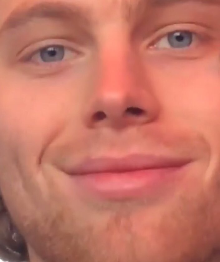 xXAngelTerryXx's tweet photo. @5SOS I haven’t even heard the album yet and I’m already dying 😩 so fucking proud of you guys #YoungbloodOutJune22nd https://t.co/mCmjl0buNJ