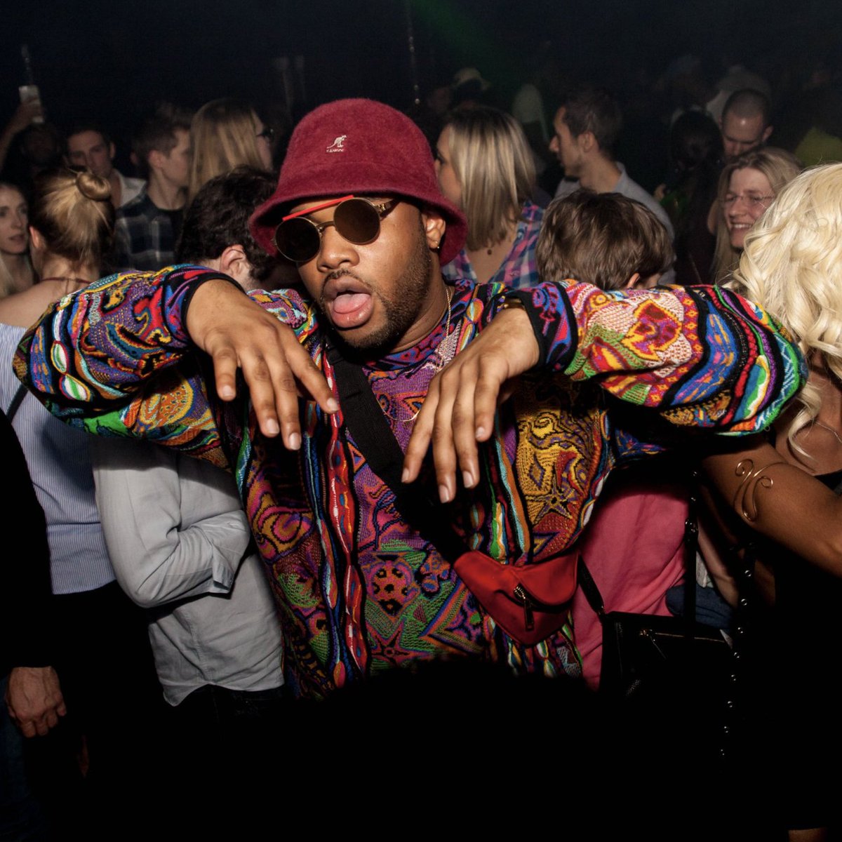 Le Bain (@lebainnyc) on Twitter photo Tonight! 🗽👑 <a href="/eliesco/">ELI ESCOBAR</a> plays all night for DDDance! Doors 10pm <a href="/standardny/">Emely _Palmiero</a> 📸 <a href="/ElliottAshby/">Elliott_Ashby</a> Tonight! 🗽👑 <a href="/eliesco/">ELI ESCOBAR</a> plays all night for DDDance! Doors 10pm <a href="/standardny/">Emely _Palmiero</a> 📸 <a href="/ElliottAshby/">Elliott_Ashby</a>