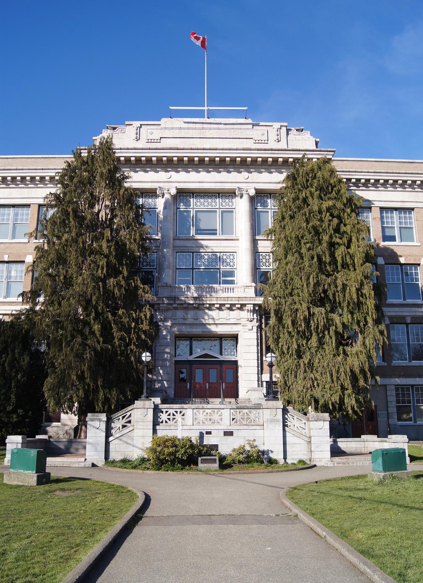 sd61schools's tweet photo. VIC HIGH SURVEY: Participate in our survey to help inform the Board of Education before making a decision on the future of Vic High. All input will be compiled and presented to the Board this spring. Survey link: https://t.co/gr3zHVQg4C #yyj @vichighsd61 https://t.co/QwYPPgTmsP