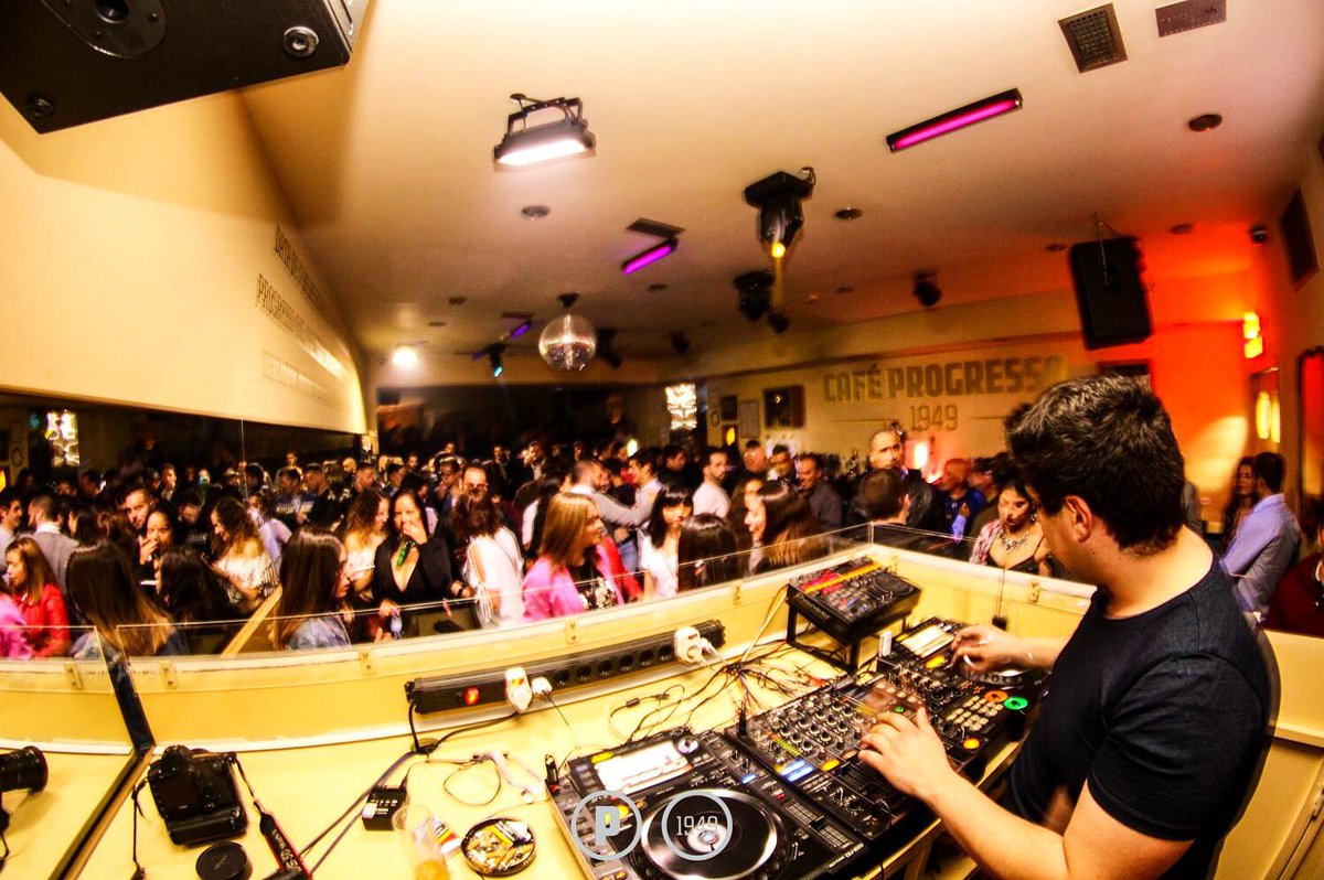 EdgarMarquezPT's tweet photo. Foi épico 🔥❤️ Obrigado #Ovar 🙌🙏 https://t.co/B7oz2OFTuj
