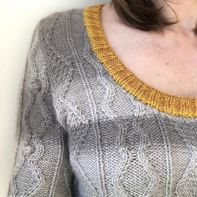 DayanaKnits's tweet photo. Wearing my Hayling by @storeymartin in self-striping @rowanyarns Alpaca Colour.
.
#knitrowanbyme @knitrowanbyme #knit #knits #selfstripingyarn #alpaca #babyalpaca #grellow #grayandyellow #yellowandgrey #cables #bobbles #knitting #knitstagram #instaknit #… https://t.co/gl1DiUrqEB https://t.co/pGMrxGvmqn