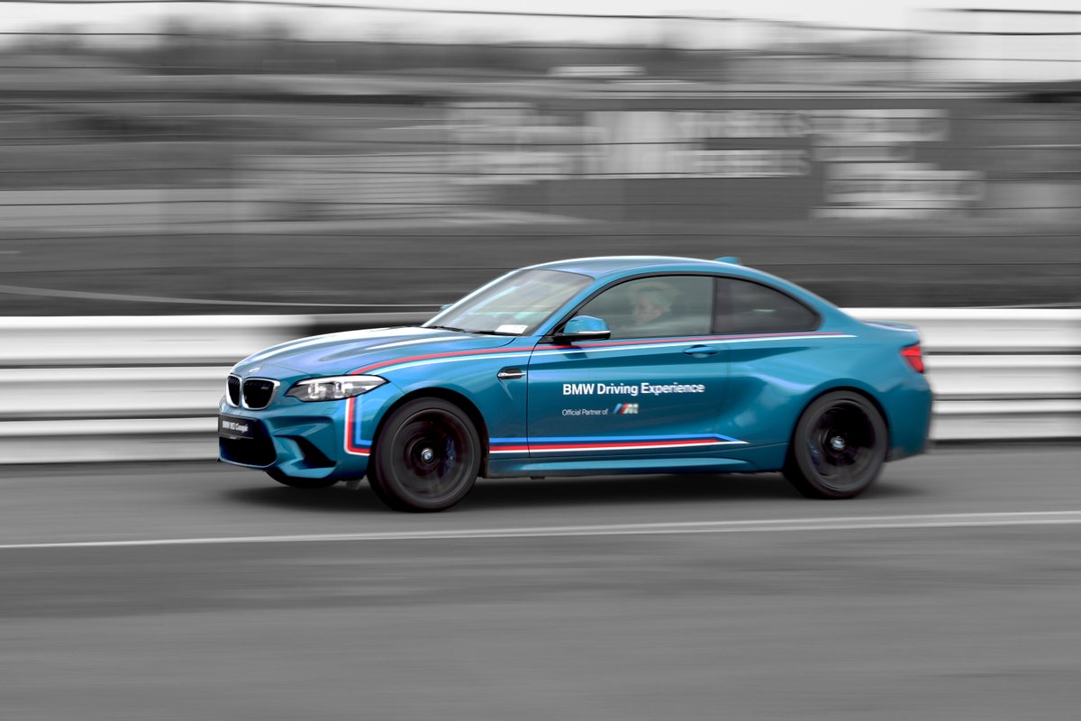 Mondello_Park's tweet photo. Drive the stunningly beautiful BMW M2 or M4 in Mondello Park thanks to BMW Ireland.
There is no sight more breath taking than rounding the final corner here in Mondello Park, and now you can do it #PoweredByM. Don't miss out and book your BMW Driving Experience https://t.co/C2vAKUhNz9