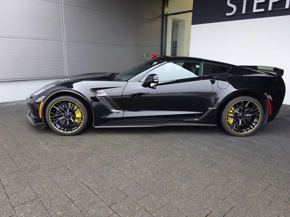 CarWithStyle's tweet photo. 2016 Corvette Z06 6.2 V8 - Coupe, Chevrolet, Automatic, Special Model

Tags: #2016 #Corvette #Z06 #V8 #Coupe #Chevrolet #Automatic #SpecialModel

https://t.co/qYpajWsYKX https://t.co/2SwHGFCRyj