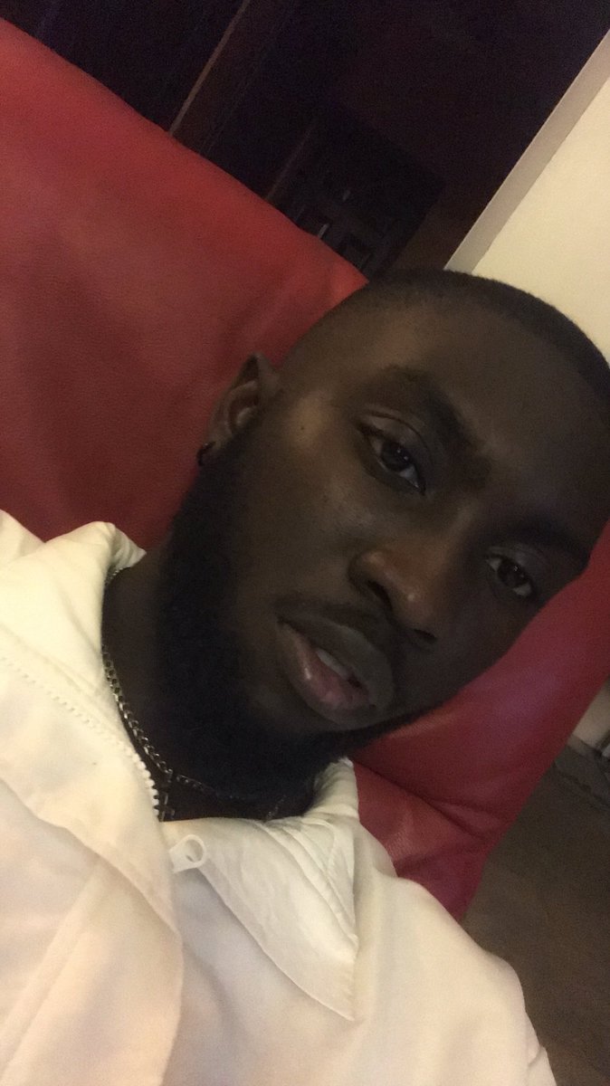 odunsitheengine's tweet photo. b2black https://t.co/TIPmnOhlg9