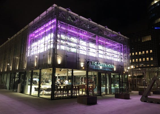 FD_Nieuws's tweet photo. The Green House: alles circulair en  hoeft er geen geld bij. https://t.co/2u8UI47vcW https://t.co/UlvteI37ez