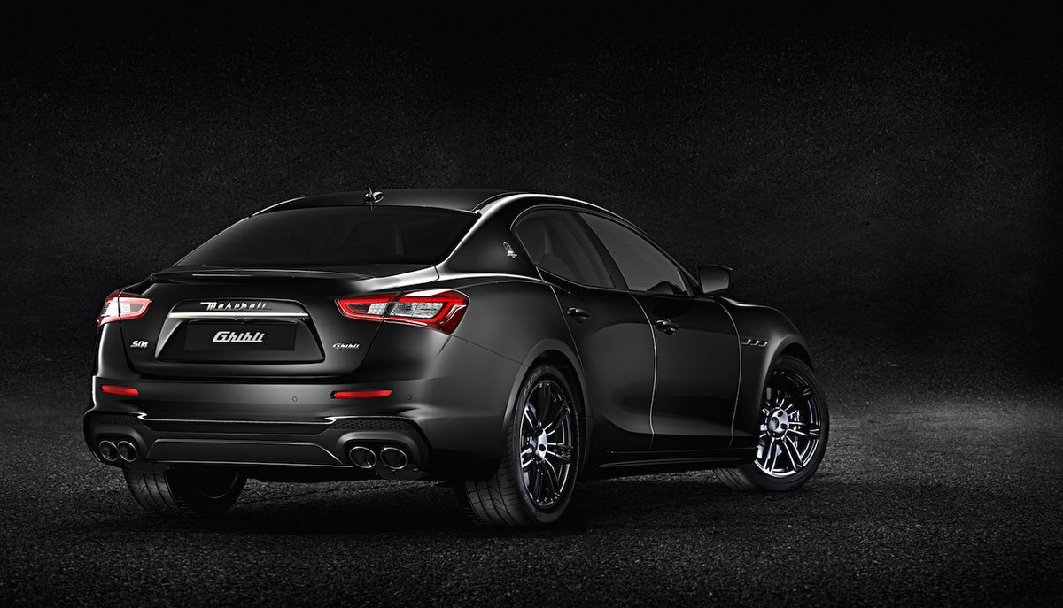 Maseratiespana's tweet photo. ¿El negro es el color más elegante? Nosotros creemos que es el Nerissimo.
#MaseratiGhibli #Nerissimo https://t.co/RAOgII1Ykl https://t.co/hMTLbgZ6Jv