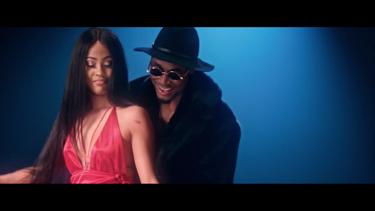 FlexkidArtz's tweet photo. Absolutely World Class Merhhn @ELgh_ You Do All
#OVERDOSEVideo π₯ https://t.co/8GSYfbZ4NG