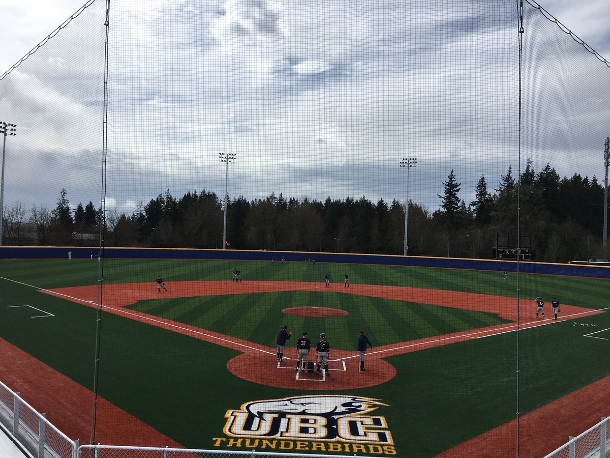 NAIABall's tweet photo. British Columbia (Canada) opened their new field last month. One of the best in the NAIA https://t.co/31xCE9yW4O