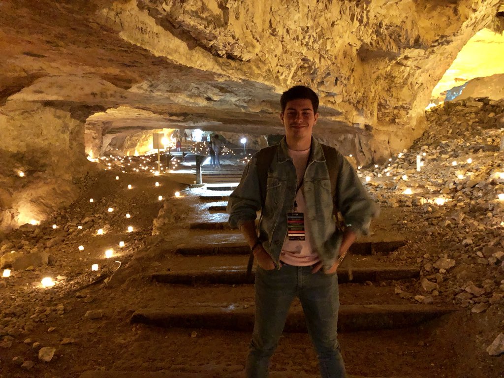 WorldMusicFacto's tweet photo. @Alfred_ot2017  Zedekiah’s Cave en #Jerusalen @eurovision_tve https://t.co/VdHzlTt0Sn
