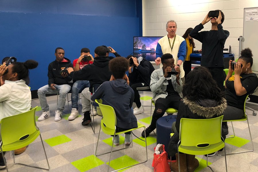 We’re excited to join forces with <a href="/Ex3Labs/">EX3 Labs</a> and @1871Chicago to bring Immersive Learning experiences to Dyett High School in Chicago. alig.ht/2Exx22L