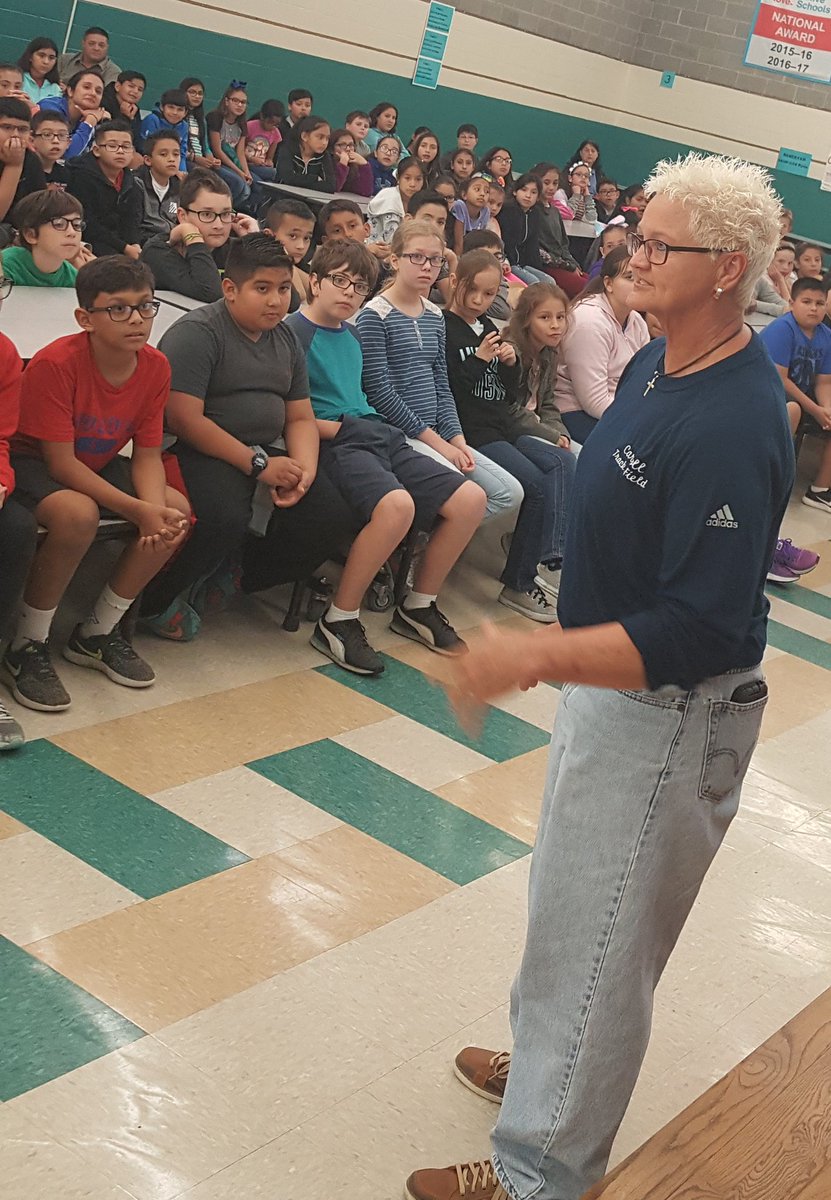 Arredondo_CHS's tweet photo. What a treat for our 4th and 5th graders! @Coach_Jensen07 and the @GoCarrollTigers Champion Relay Squad give a STAAR #peptalk (with๐ฟ) about preparation, confidence, & trusting the process! @ccisd #VLCPride ๐ฅ๐โ#dawsonshines https://t.co/7pcdAM1KI6