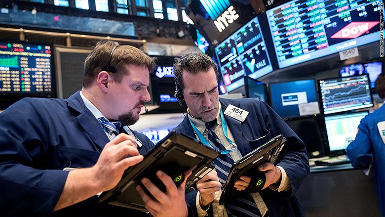 CNNBusiness's tweet photo. Dow finishes up 46 points after most of a 440-point rally melts away. Nasdaq closes up 0.5%, S&amp;P 500 up 0.3%. https://t.co/qRlCHTjFdz https://t.co/rsl1xUbsMA