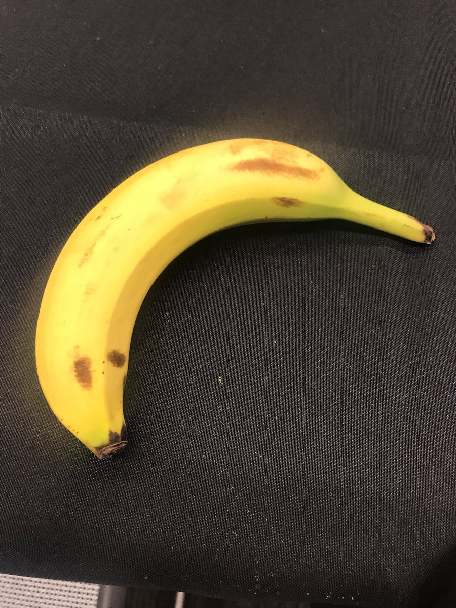 Mike_Valentine's tweet photo. @tomherzog The fruit snacks are a little ripe. Please help. #conn18 https://t.co/WzGUMFBOEW