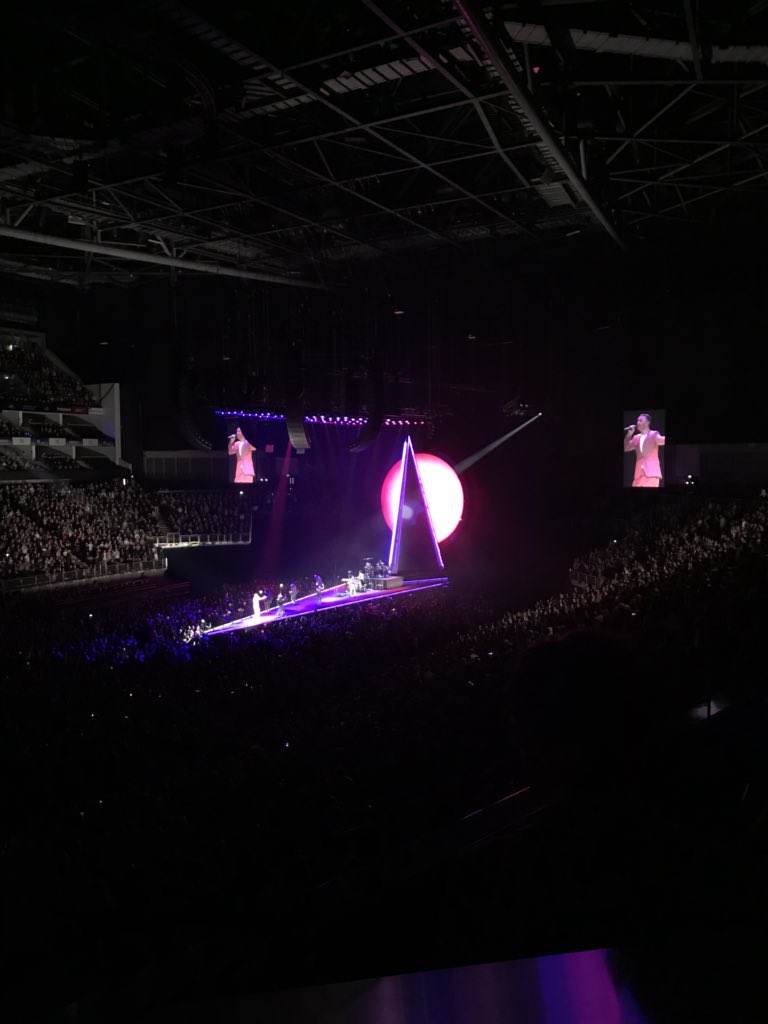 Sam Smith just F-bombed (“I f***ing hate Mondays”) #SamSmith #TheThrillofitAllTour #London #experiencekissimmee @experiencekissimmee